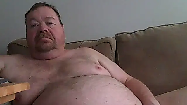 Snapshot of hitman_35 chatting on 06.26.26 hitman 35 online show from 06.26.26