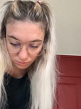 carlaaa online show from 09.14.25