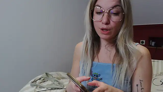 carlaaa online show from 04.16.26