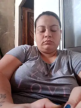 Snapshot of carola_hotwife chatting on 09.27.25 carola hotwife online show from 09.27.25