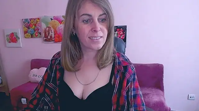 Hot Milady online show from 03.18.25