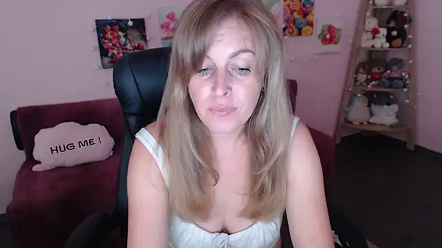Hot Milady online show from 07.30.26