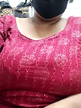 Snapshot of zeepe19 chatting on 12.14.25 zeepe19 online show from 12.14.25