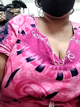 Snapshot of zeepe19 chatting on 12.17.25 zeepe19 online show from 12.17.25