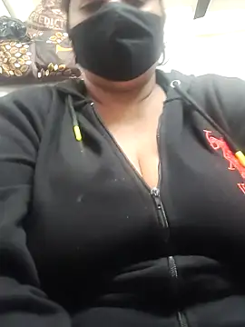 Snapshot of zeepe19 chatting on 01.05.26 zeepe19 online show from 01.05.26