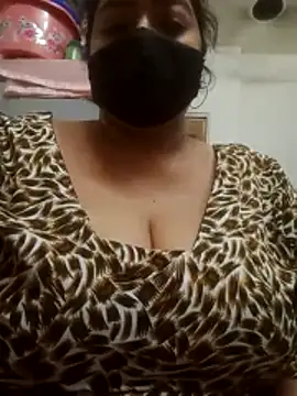 Snapshot of zeepe19 chatting on 04.08.26 zeepe19 online show from 04.08.26