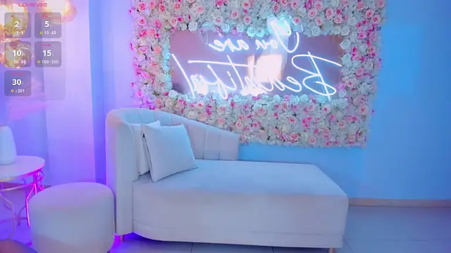 ValeriaRoldanX online show from 02.04.25