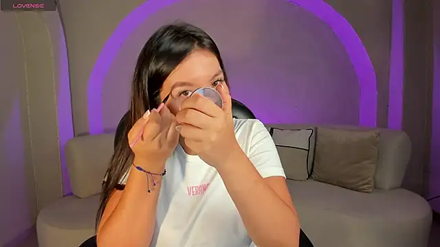 ValeriaRoldanX online show from 02.20.26