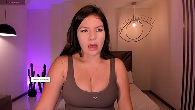 ValeriaRoldanX online show from 05.17.26