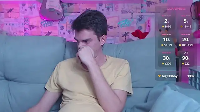 Snapshot of Mike_Burn chatting on 12.25.24 Mike Burn online show from 12.25.24