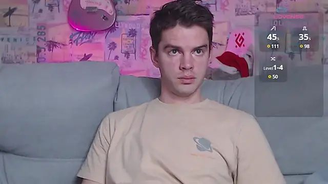 Snapshot of Mike_Burn chatting on 01.01.25 Mike Burn online show from 01.01.25