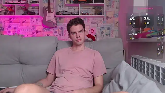 Snapshot of Mike_Burn chatting on 01.04.25 Mike Burn online show from 01.04.25