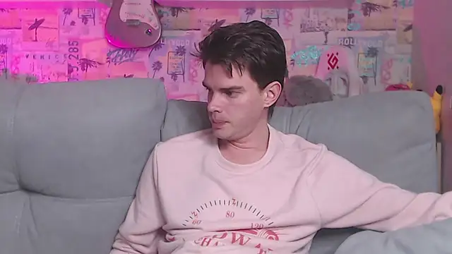 Snapshot of Mike_Burn chatting on 02.11.25 Mike Burn online show from 02.11.25