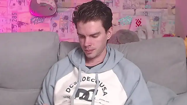 Snapshot of Mike_Burn chatting on 02.22.25 Mike Burn online show from 02.22.25