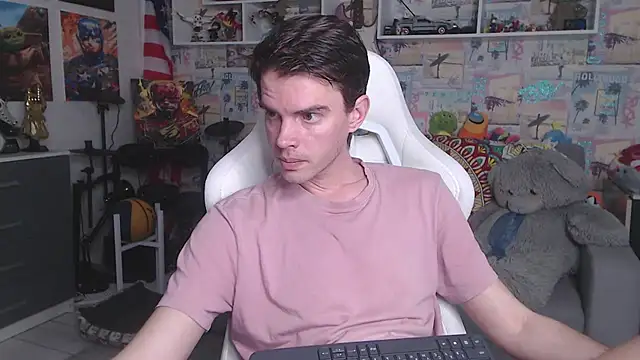 Snapshot of Mike_Burn chatting on 03.04.25 Mike Burn online show from 03.04.25