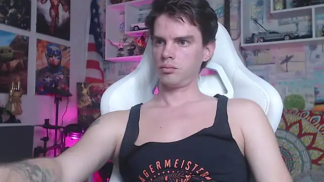 Snapshot of Mike_Burn chatting on 03.09.25 Mike Burn online show from 03.09.25