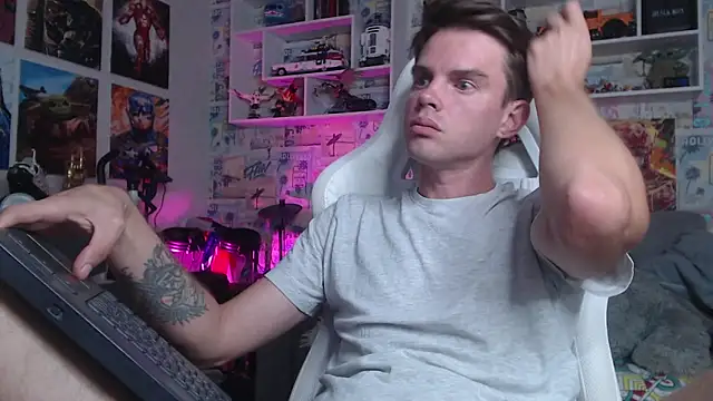 Snapshot of Mike_Burn chatting on 09.14.25 Mike Burn online show from 09.14.25