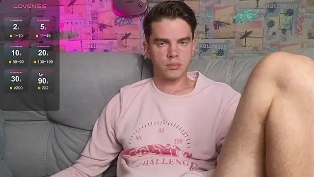 Snapshot of Mike_Burn chatting on 10.23.25 Mike Burn online show from 10.23.25