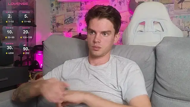 Snapshot of Mike_Burn chatting on 11.15.25 Mike Burn online show from 11.15.25