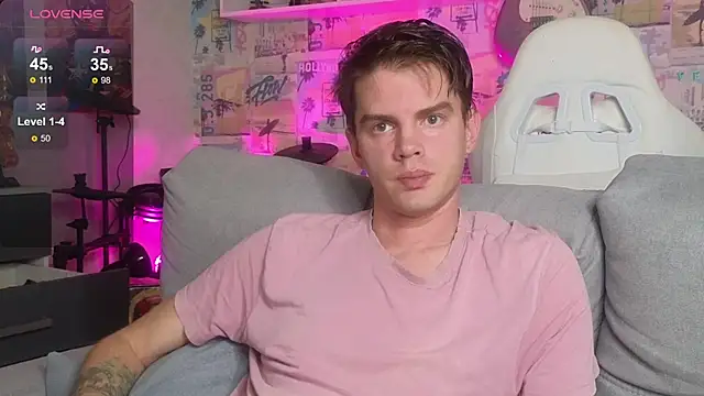 Snapshot of Mike_Burn chatting on 11.24.25 Mike Burn online show from 11.24.25