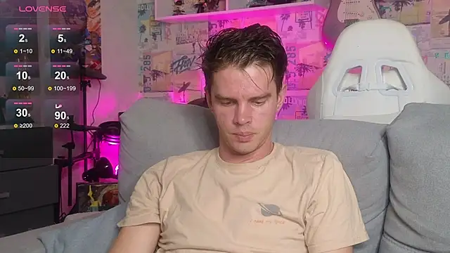 Snapshot of Mike_Burn chatting on 11.25.25 Mike Burn online show from 11.25.25