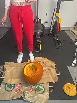 MacTroy online show from 10.16.25