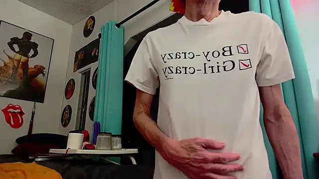 Snapshot of Alice_Love_69 chatting on 12.03.24 Alice Love 69 online show from 12.03.24