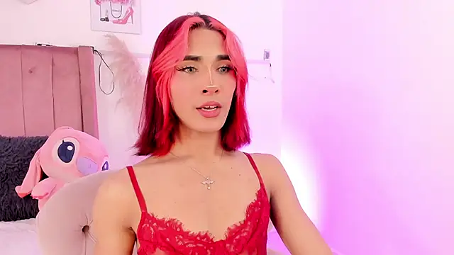 Snapshot of CamiloDoumit chatting on 11.18.25 CamiloDoumit online show from 11.18.25