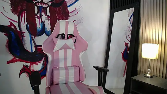 kittyhouse hs online show from 06.18.26