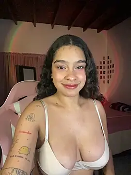 Snapshot of Arteatenea__ chatting on 04.02.26 Arteatenea online show from 04.02.26