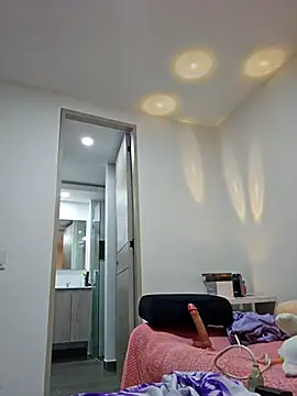 Selena blake online show from 02.16.25