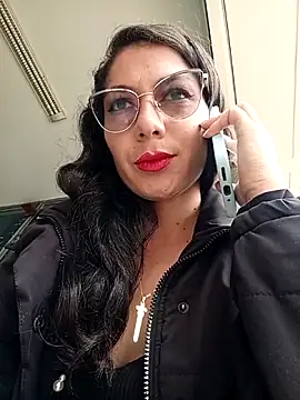 Snapshot of VALERY-03_ chatting on 05.13.26 VALERY-03 online show from 05.13.26