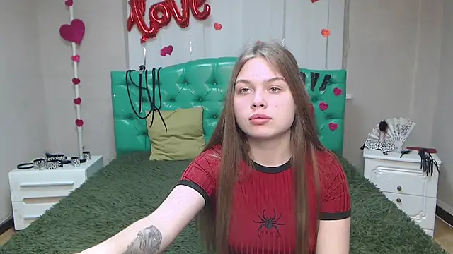 LaraPika online show from 03.18.25