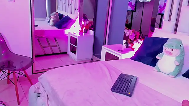 Kitty Eliffe online show from 02.27.25