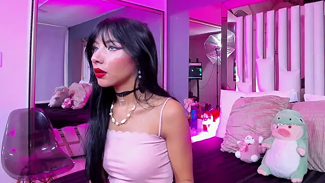 Kitty Eliffe online show from 03.05.25