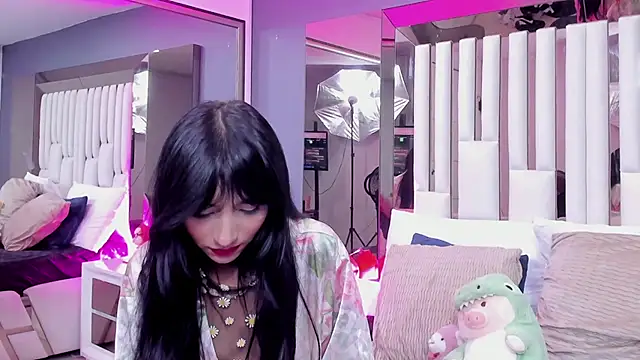 Kitty Eliffe online show from 03.06.25