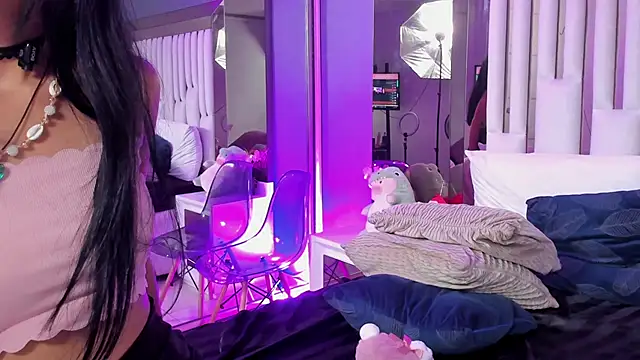 Kitty Eliffe online show from 03.12.25