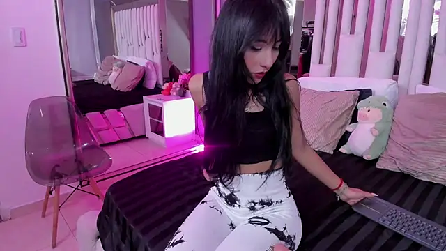 Kitty Eliffe online show from 03.12.25