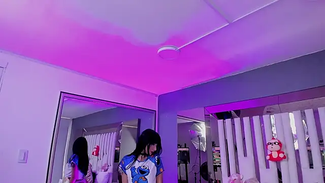 Kitty Eliffe online show from 03.21.25