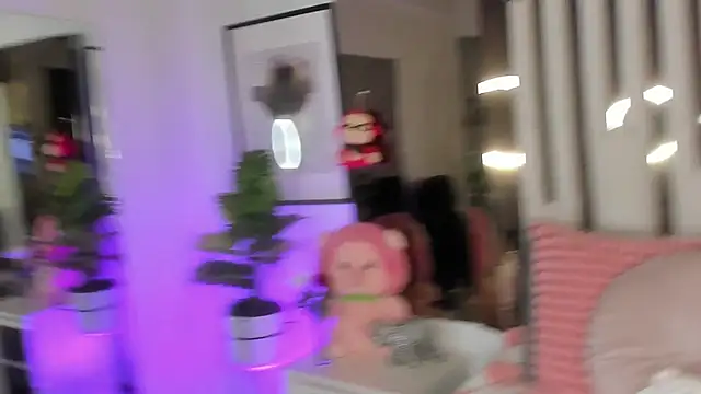 Kitty Eliffe online show from 10.02.25