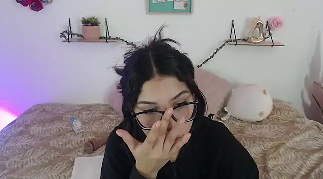 Snapshot of AmberJeong chatting on 01.02.25 AmberJeong online show from 01.02.25