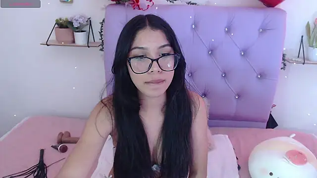 Snapshot of AmberJeong chatting on 02.16.25 AmberJeong online show from 02.16.25