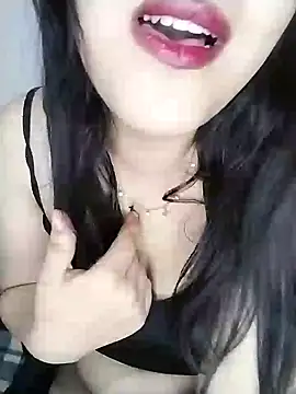 Snapshot of Tota_Khan chatting on 01.11.25 Tota Khan online show from 01.11.25