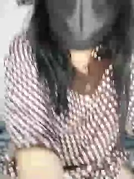 Snapshot of Tota_Khan chatting on 02.11.25 Tota Khan online show from 02.11.25