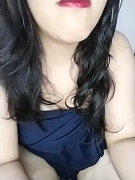 Snapshot of Tota_Khan chatting on 10.18.25 Tota Khan online show from 10.18.25