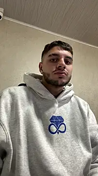 Snapshot of Amadeo_Wild chatting on 09.23.25 Amadeo Wild online show from 09.23.25