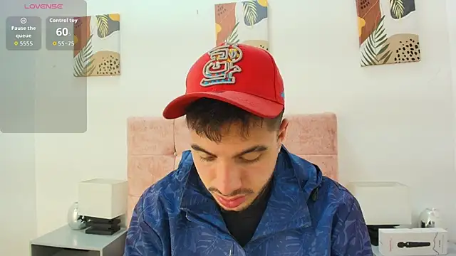 Snapshot of Amadeo_Wild chatting on 09.29.25 Amadeo Wild online show from 09.29.25