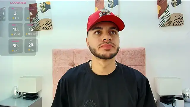 Snapshot of Amadeo_Wild chatting on 10.22.25 Amadeo Wild online show from 10.22.25