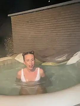 Snapshot of lola_tentatiion chatting on 03.03.25 lola tentatiion online show from 03.03.25