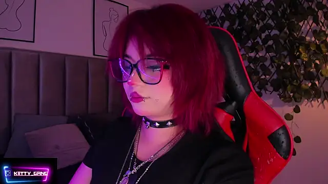 Kitty Gang online show from 09.24.25